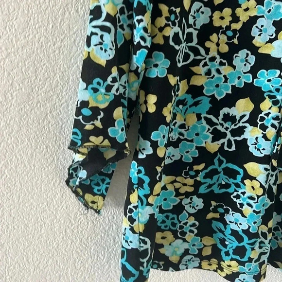 LANE BRYANT WOMEN TOP Size 14/16 - Picture 4 of 8